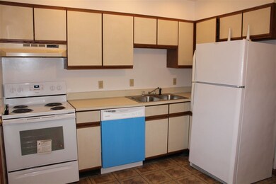 220 Mascoma St unit 70, Lebanon, NH 03766 - photo 2