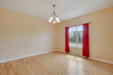 881 Ashworth Dr, Oregon, WI 53575 - photo 2