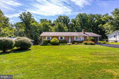 1331 Hillcrest Dr, Sykesville, MD 21784 - photo 4