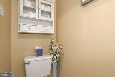 5346 Chase Lions Way, Columbia, MD 21044 - photo 6