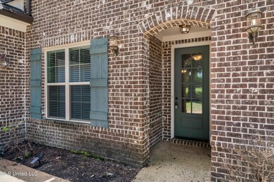 02-6905 N Hamilton Cir-2
