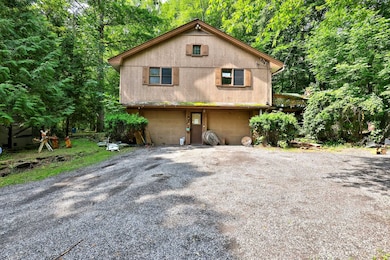 11 Oak Street Extension, Rutland, VT 05701 - photo 2