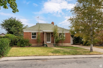 189 E Ross Dr S, Clearfield, UT 84015 - photo 2