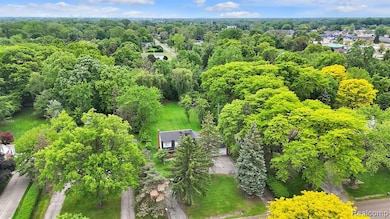2408 Otter St, Warren, MI 48092 - photo 2