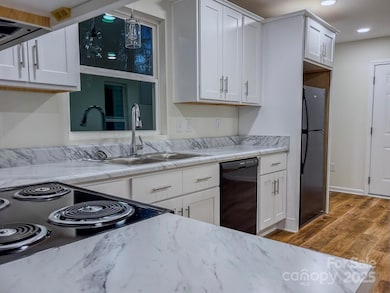 174 Birchwood Rd unit 24, Statesville, NC 28625 - photo 6