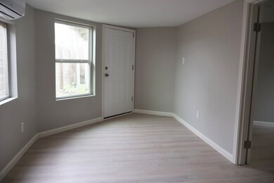 7515 Bayway Dr unit 5, Baytown, TX 77520 - photo 3