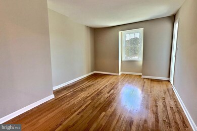 11 S Abingdon St, Arlington, VA 22204 - photo 7