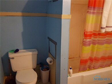 4018 Burnham Ave, Toledo, OH 43612 - photo 7