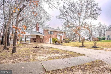 1917 Hull Rd, Vienna, VA 22182 - photo 3