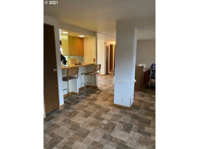 726 S Mccallum St, Prairie City, OR 97869 - photo 4