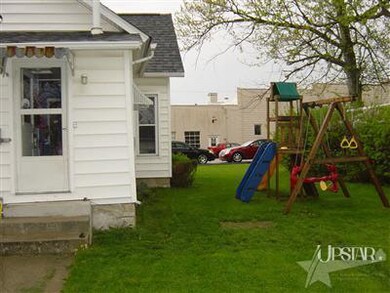 111 W Lafever St, Ossian, IN 46777 - photo 4