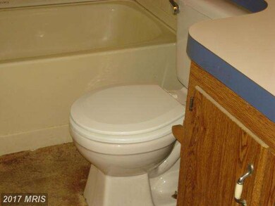 99 Melbourne Ct, Bunker Hill, WV 25413 - photo 7