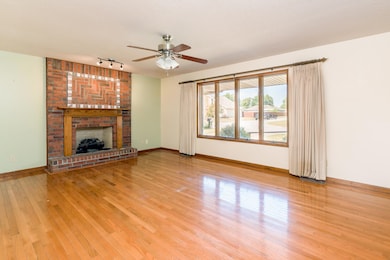 Lorene-Nixa-Home-6
