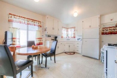 5735 Hayter Ave, Lakewood, CA 90712 - photo 3