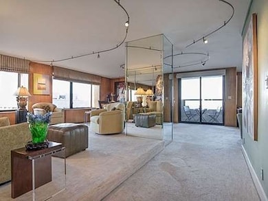 Harbor Towers unit B, Boston, MA 02110 - photo 6