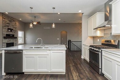 9531 Rushbrook Dr, Johnston, IA 50131 - photo 4