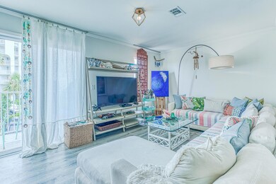 22 Moreno Point Rd Unit UNIT 2-010-047-7
