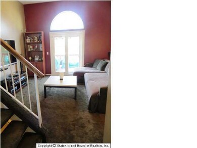 18 Simmons Ln, Staten Island, NY 10314 - photo 4