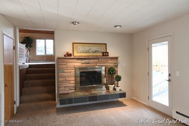 livingroom fireplace