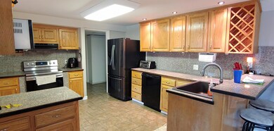 1538 Hope St, Klamath Falls, OR 97603 - photo 5