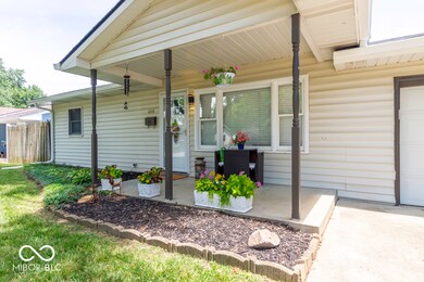 615 Hanover Dr, Whiteland, IN 46184 - photo 4