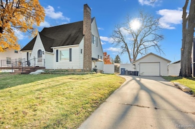 238 E Nepessing St, Lapeer, MI 48446 - photo 3