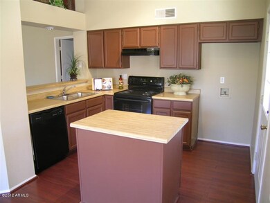 small_Listing Photos 003