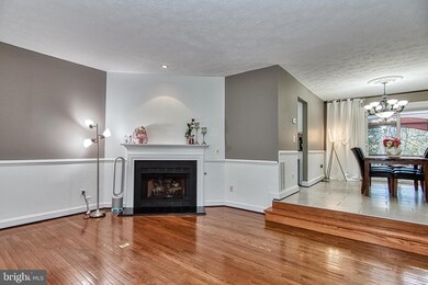 3605 Buckeye Ct, Fairfax, VA 22033 - photo 4