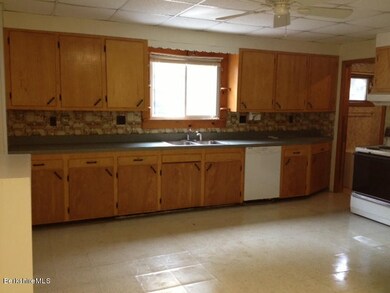 7 West St, Adams, MA 01220 - photo 2