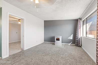 13445 Fran St, Edwards, CA 93523 - photo 5