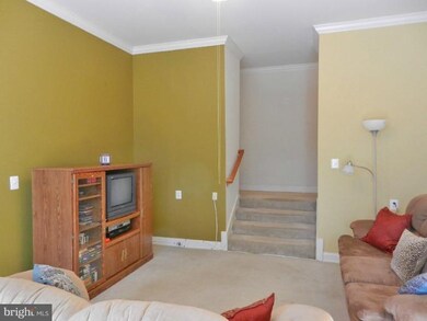 18609 Walkers Choice Rd unit 2, Montgomery Village, MD 20886 - photo 3