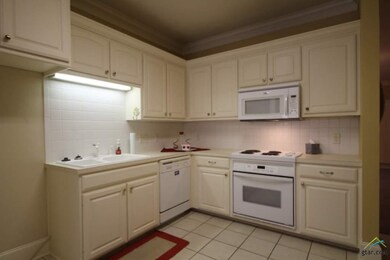 1928 Hollylake Cir, Tyler, TX 75703 - photo 4