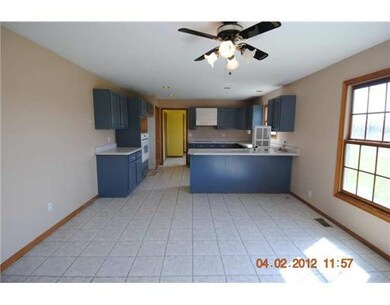 7627 Geirman Rd, Maybee, MI 48159 - photo 6