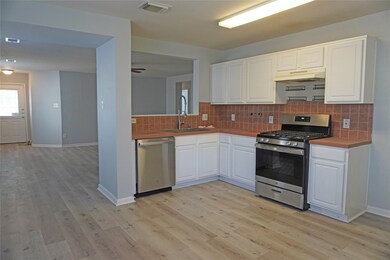 29523 Legends Stone Dr, Spring, TX 77386 - photo 5