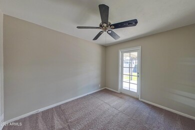 4137 E Sells Dr Phoenix AZ-print-007-007