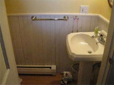 242 Greenwood St, Rockland, MA 02370 - photo 3