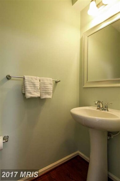 18000 Crystal Downs Terrace, Dumfries, VA 22026 - photo 5