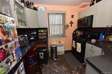 202-35 Foothill Ave unit B24, Hollis, NY 11423 - photo 7