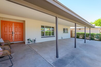 Extended Cover / Front Entry