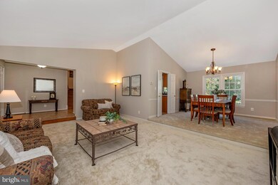 20300 Canby Ct, Montgomery Village, MD 20886 - photo 7