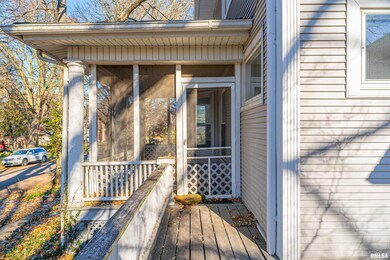 304 Lincoln Ave, Lincoln, IL 62656 - photo 4