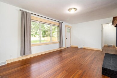 114 Haverly Dr, High Point, NC 27265 - photo 4