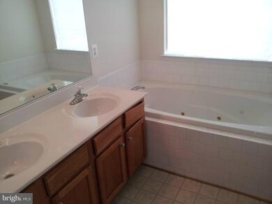 15512 Kennett Square Way, Brandywine, MD 20613 - photo 6