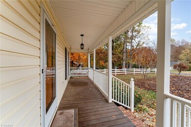 885 Rockcliff Terrace, Asheboro, NC 27205 - photo 4