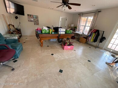 1042 Jamaica Rd E, Jacksonville, FL 32216 - photo 4