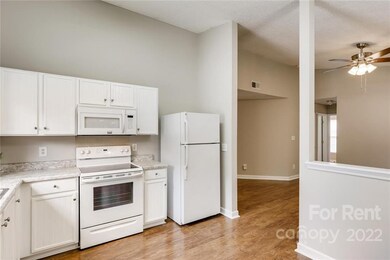 961 Ashland Ave, Statesville, NC 28677 - photo 2