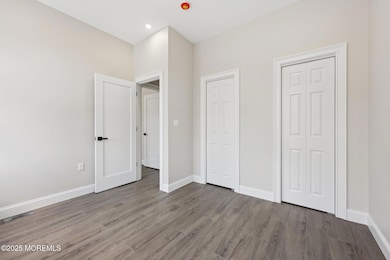 16-web-or-mls-Summit Ave-S0407-014