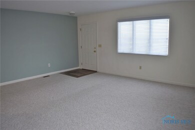 1104 Erie Ct unit 1104, Woodville, OH 43469 - photo 4