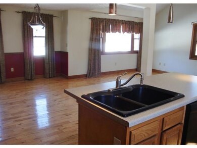 Double Wall Ovens-Gas Cooktop
