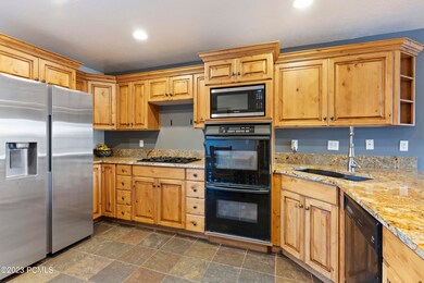 006_Kitchen